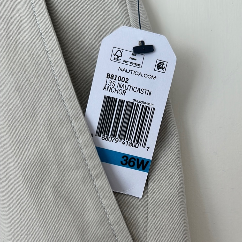 NWT Nautica Men's Beige Shorts - Picture 2 of 4
